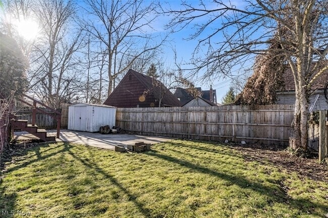 Building Photo - 5876 Wickfield Dr