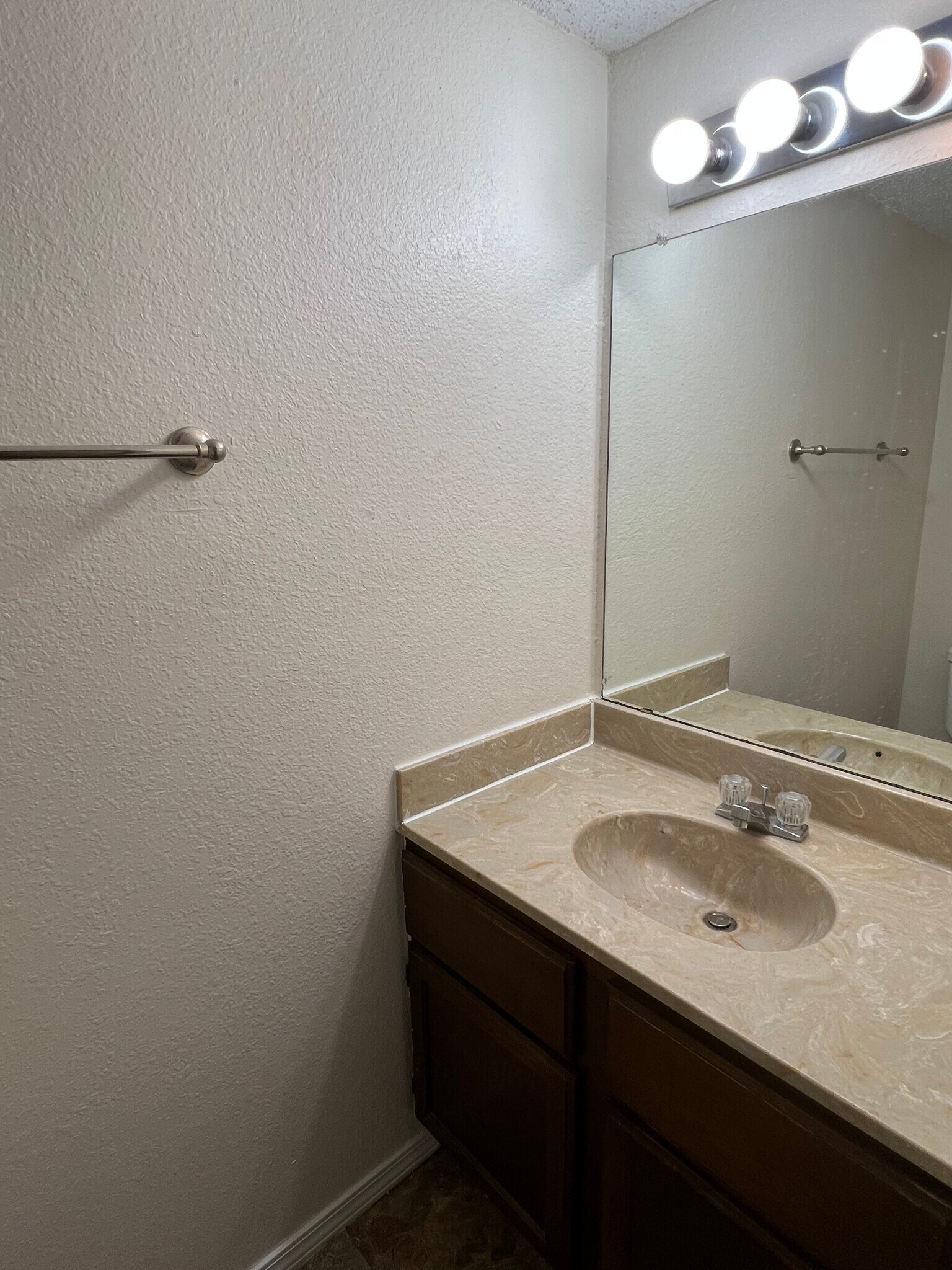 Half Bath - 626 WOLFTRAP DR.