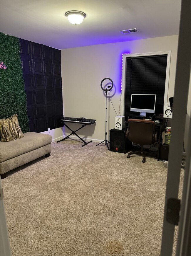 Building Photo - 4119 Thimbleberry Dr