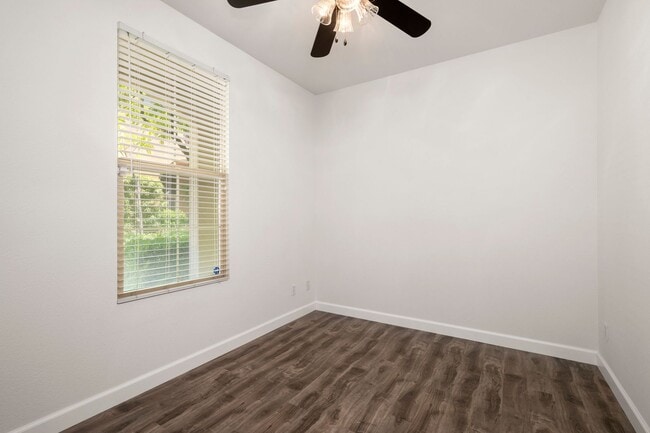 Building Photo - Upgraded Mission Valley 2 Bed 2.5 Bath at the Terraces of Escala! Small Pet OK!