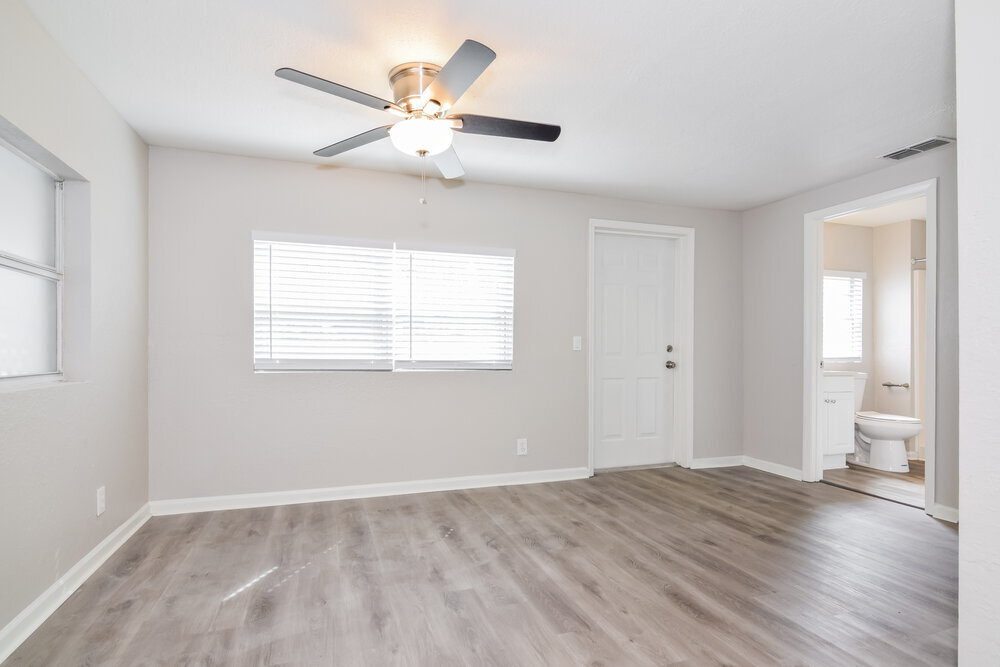 Building Photo - 1809 E Sitka St