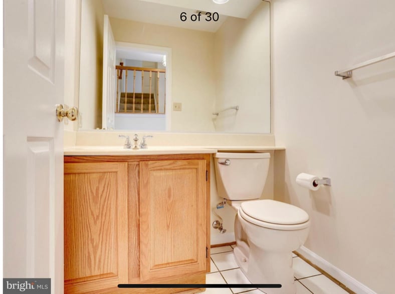 Building Photo - 1303 Fairlakes Pl