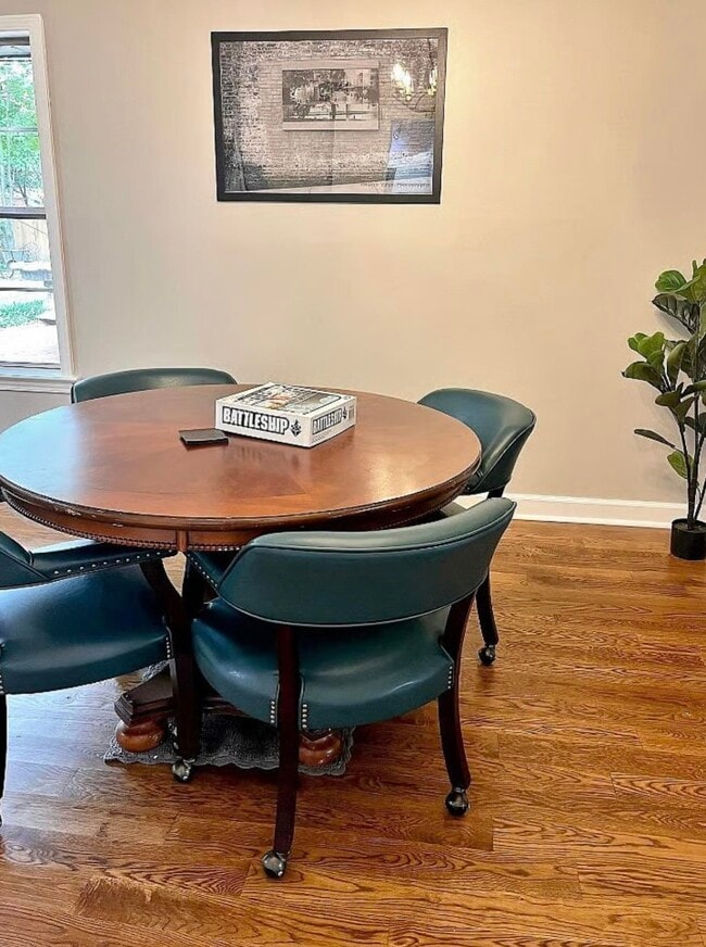 Building Photo - 1077 S Perkins Rd