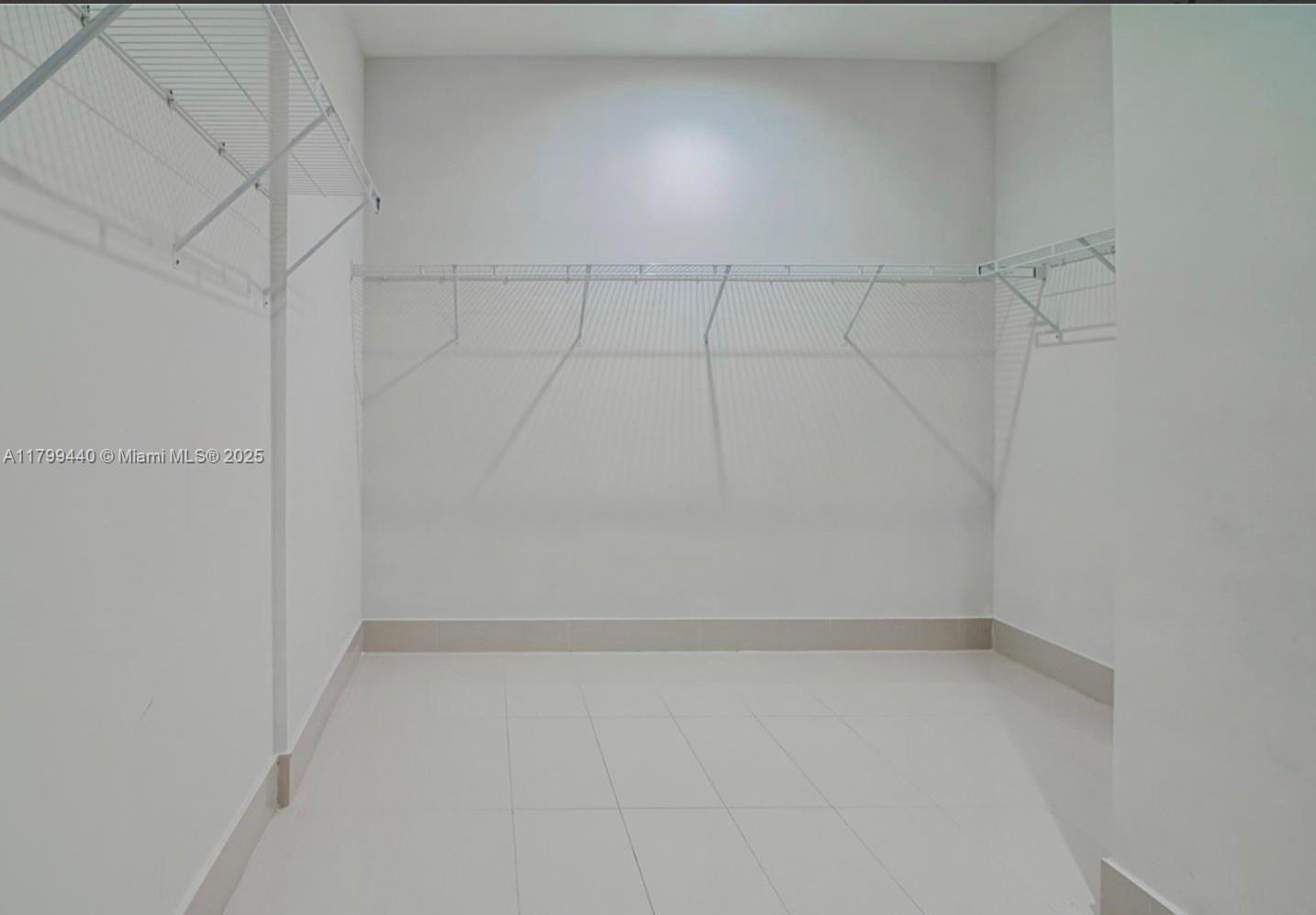 Building Photo - 55 SW 9th St