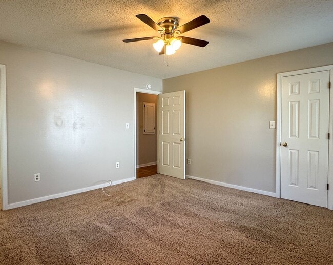 Building Photo - 4308 Boxwood Dr