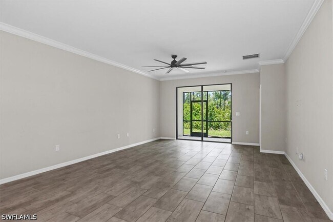 Building Photo - 9176 Glenforest Dr