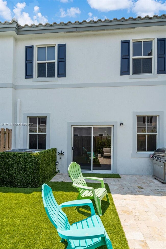 Building Photo - 11927 NW 46th St