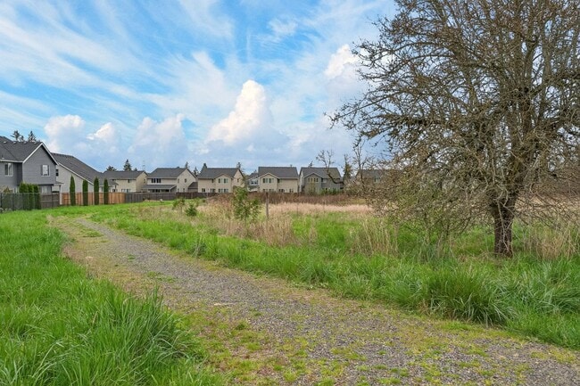 Building Photo - Beautiful 4-Bedroom Camas Home on Quiet Cul-de-Sac | Built in 2020 | Private Backyard