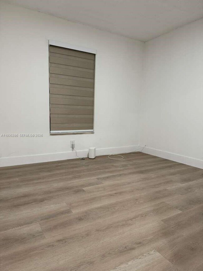 Building Photo - 19415 NW 33rd Ct