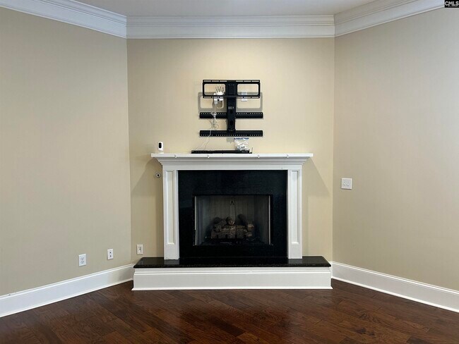 Building Photo - 105 High Bluff Ln