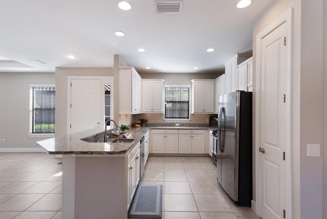 Building Photo - 8720 Bellussi Dr