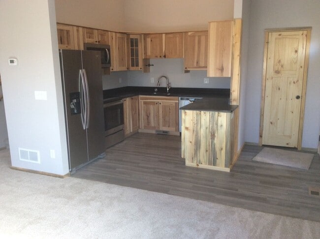 Building Photo - BEAUTIFUL NEWER CONSTRUCTION! 3 BEDROOMS, ...