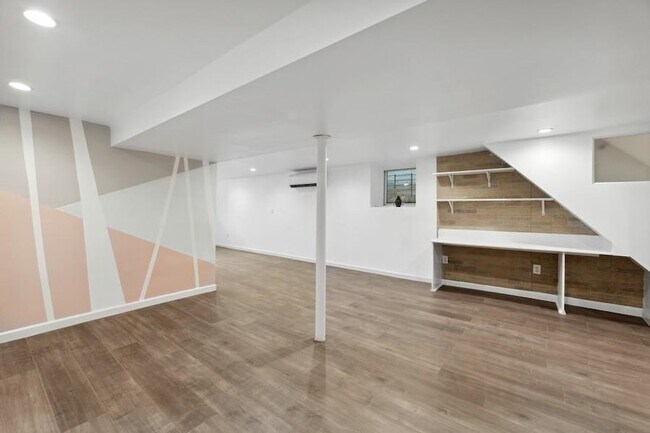 Building Photo - 114 Carlton Ave