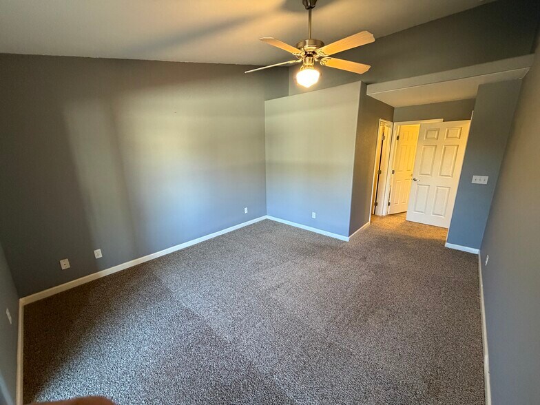 Building Photo - 7125 Ash Creek Hts