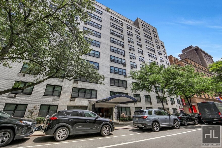 Building Photo - 315 E 70th St