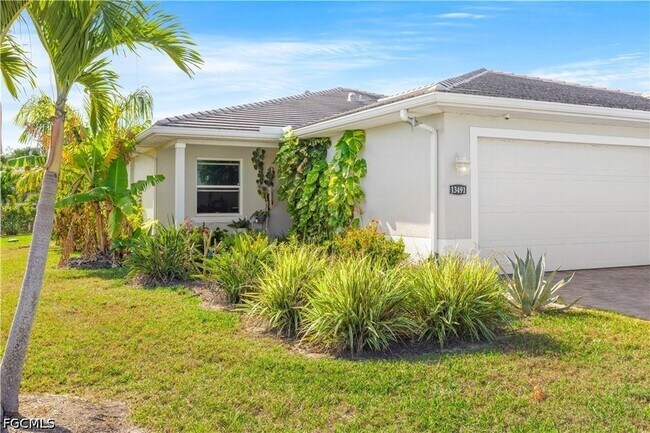 Building Photo - 13491 Causeway Palms Cove