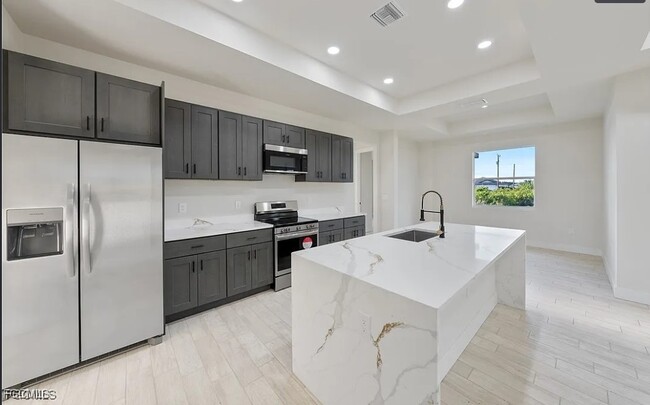 Building Photo - 2719 42nd St W