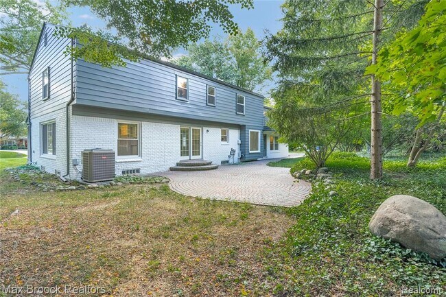 Building Photo - 2601 Lamplighter Ln