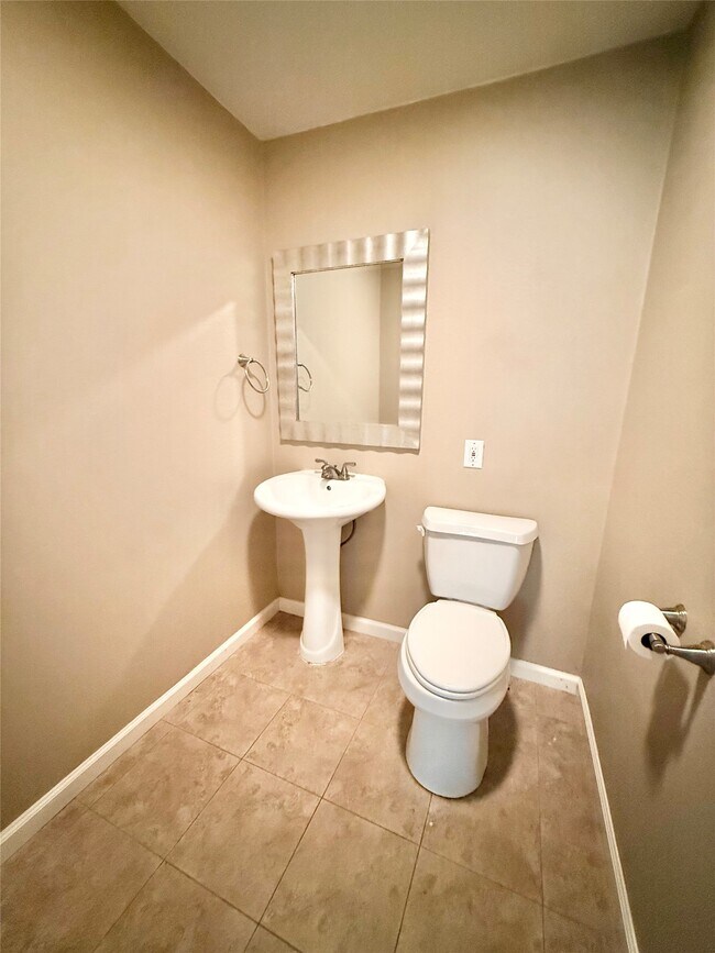 Building Photo - 106 Longacre Dr