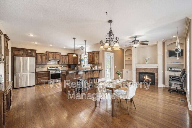 Building Photo - 928 SW 33rd St