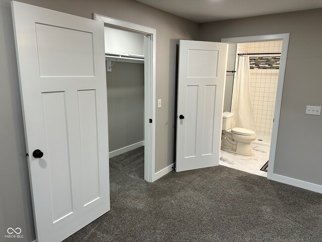 Building Photo - 310 S Nebraska St