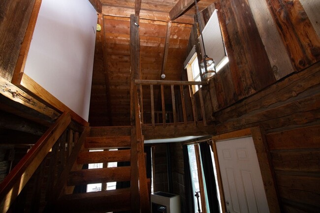 Building Photo - Alma Studios
