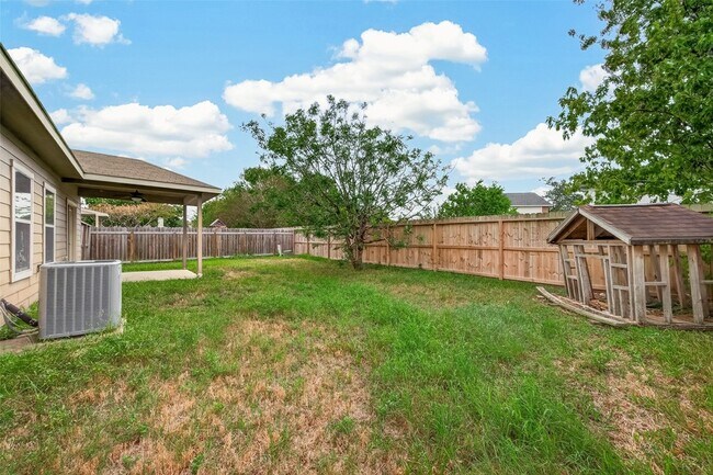 Building Photo - 22023 Westerpine Ln