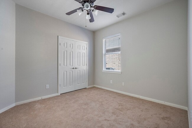 Building Photo - 20824 Sheridan Heights Ln