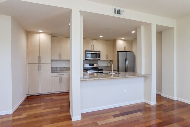Building Photo - Modern 2BR / 2BA Condo | Garage Parking | Walk to VTA Light Rail | YouTube Tour
