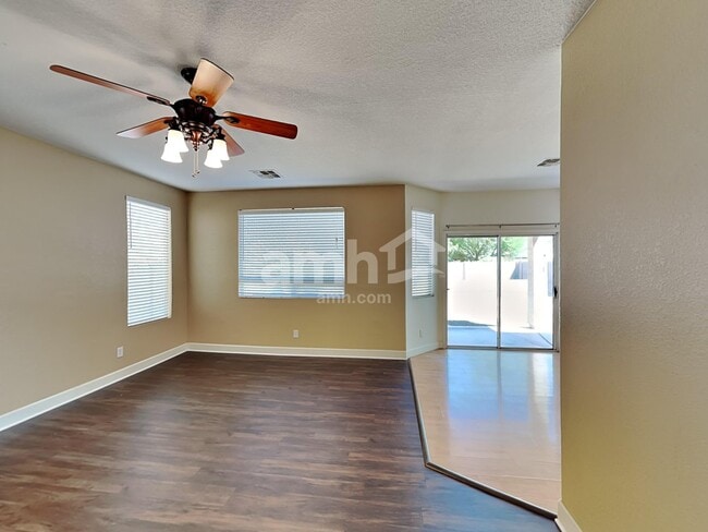 Building Photo - 4854 E Meadow Mist Ln