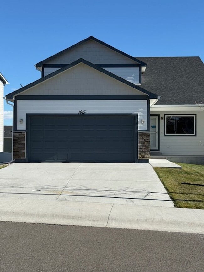 Building Photo - Fully Upgraded Executive Home For Lease