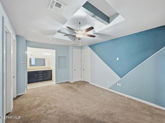 Building Photo - 14616 Tierra Burgos