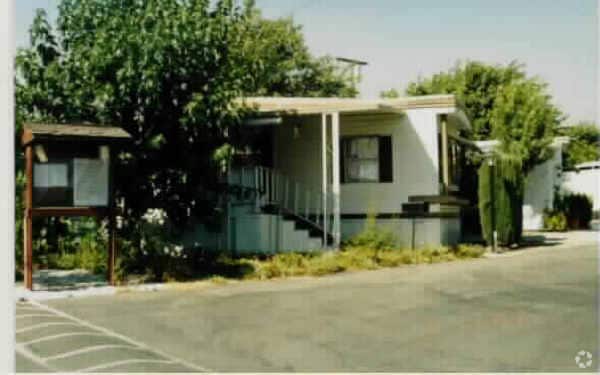 Primary Photo - Grandview Mobile Home Park