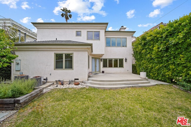 Building Photo - 248 S Swall Dr