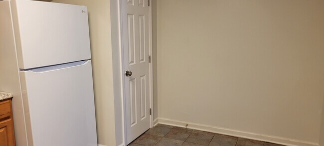 Building Photo - 4520 Bartow Carver Rd SE