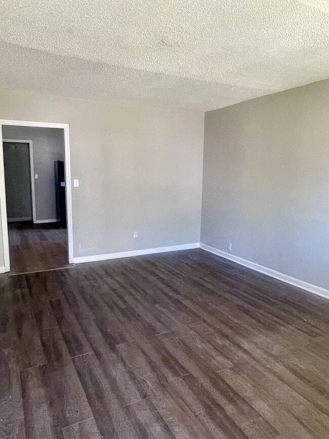 Building Photo - 1210 Sheridan Ave