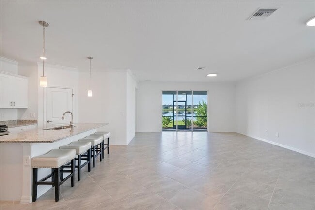 Building Photo - 17604 Fallen Br Wy