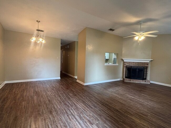 Building Photo - 447 Richview Park Cir W
