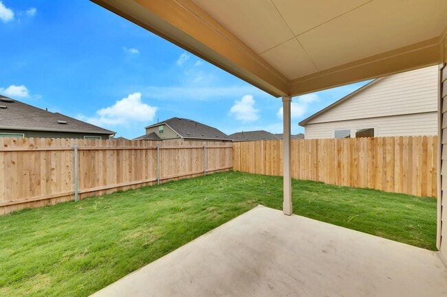 Building Photo - 113 River Rise Rd