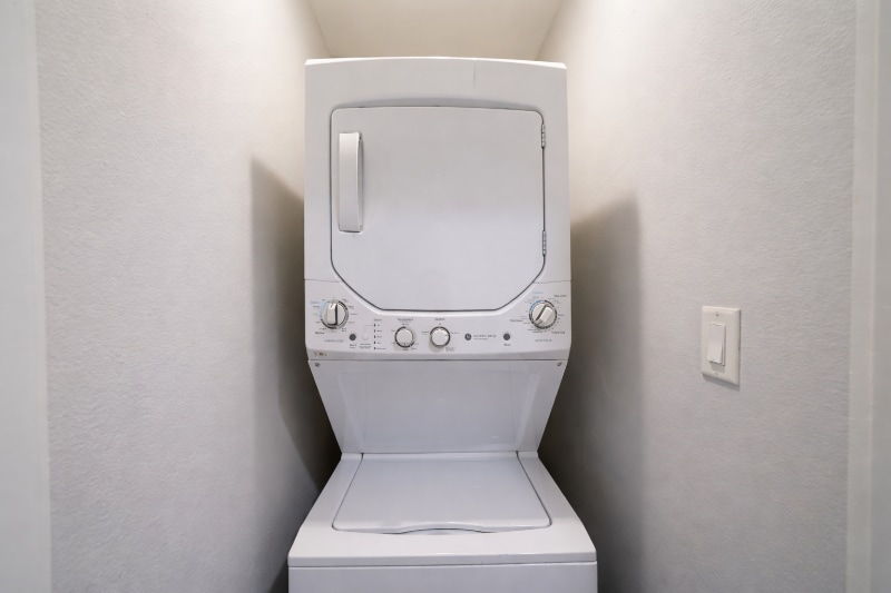 Building Photo - 3328 Cedarplaza Ln