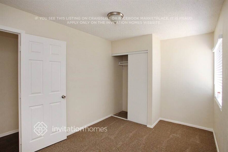 Building Photo - 311 E Cummings Ln