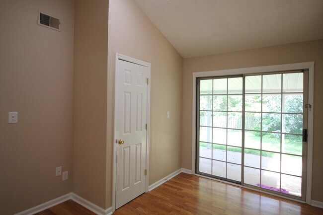 Building Photo - 316 Squires Rd