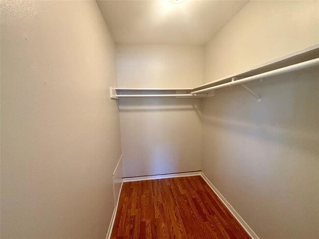 Building Photo - 5408 Sunshine Dr