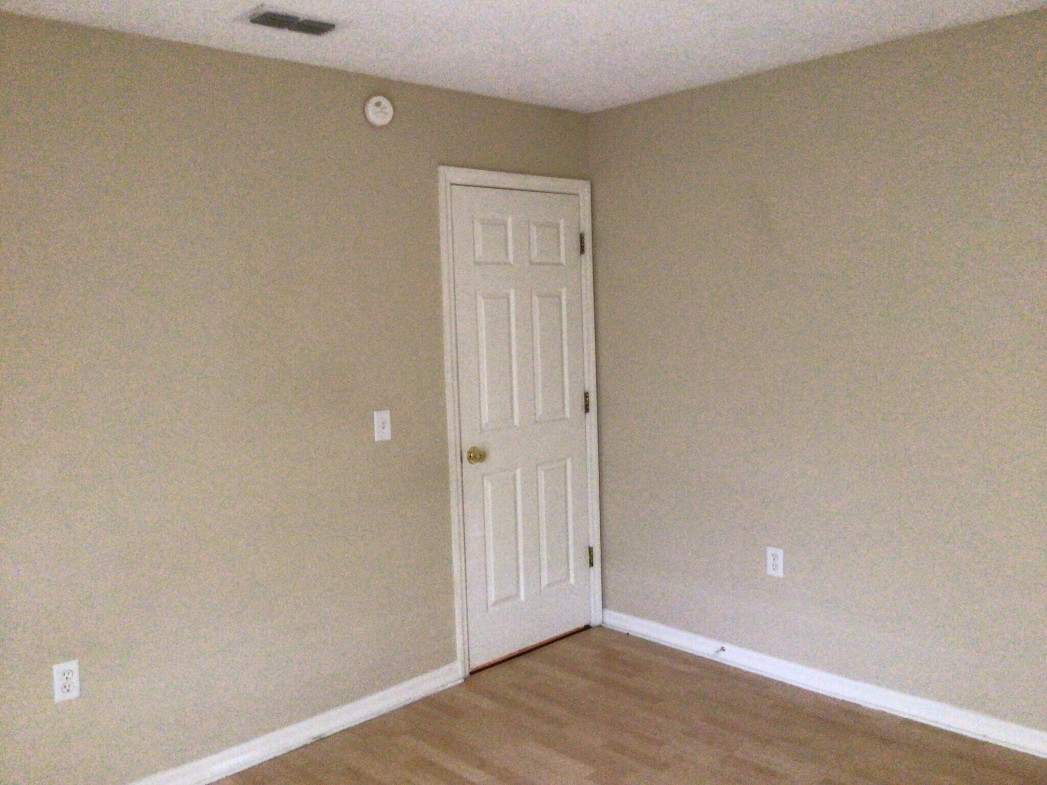 Building Photo - 3293 Carlotta Rd