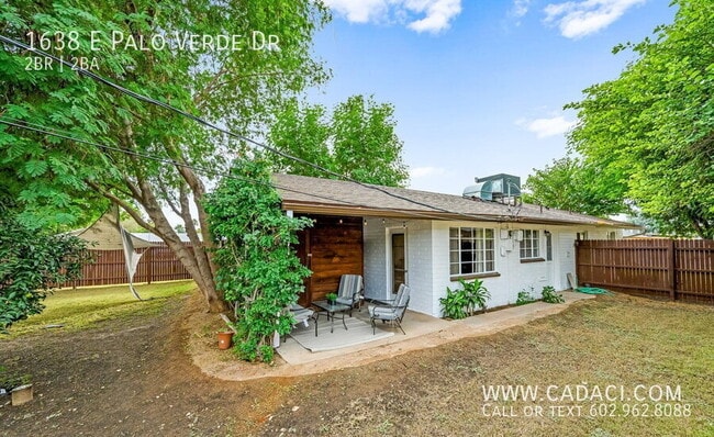Building Photo - 1638 E Palo Verde Dr