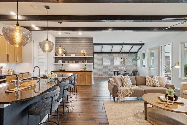 Building Photo - 16720 Horondelle Dr