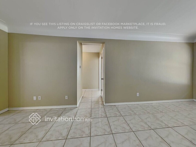 Building Photo - 4301 32nd Ave N