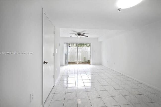 Building Photo - 139 Riviera Cir