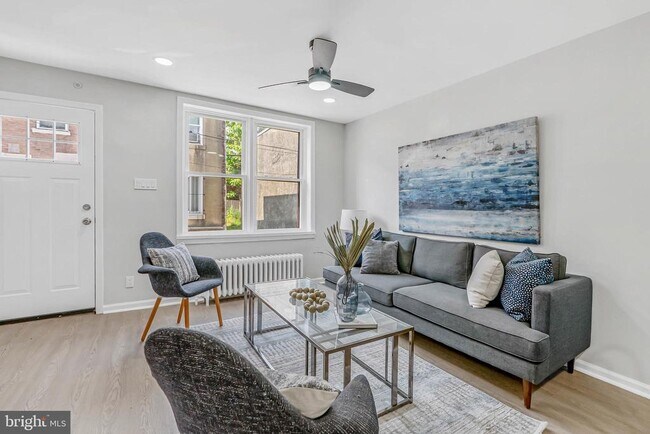 Primary Photo - 2839 Winton St