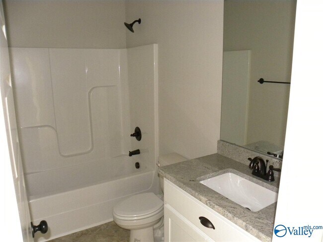 Building Photo - 119 Engineer Ct